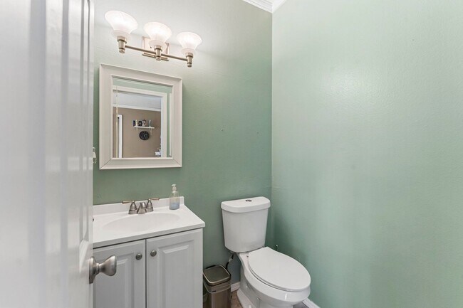 Building Photo - Spacious Home in Highly Desirable Windmill Mesa