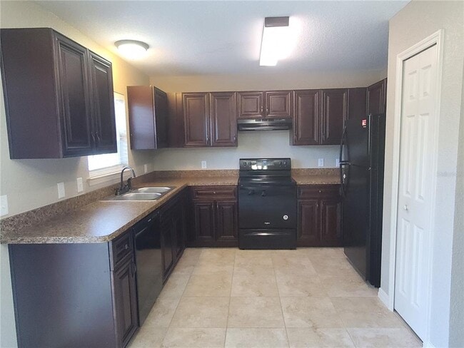 Building Photo - 6581 SW 129th Ln