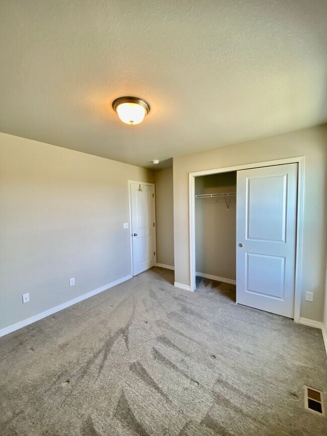 Building Photo - 3 Bedroom SFR in 80938 Near Peterson SFB