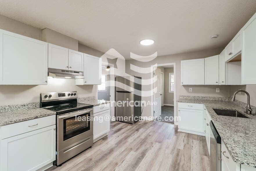 Building Photo - 1028 Randolph St