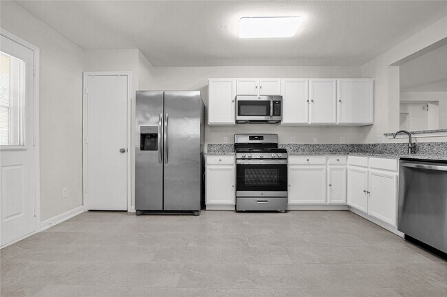 Building Photo - 29514 N Legends Bend Dr