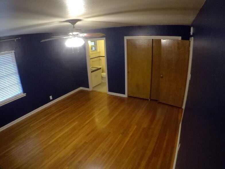 Master Bedroom - 106 Springwood Ln