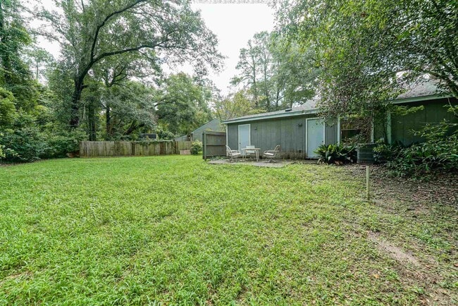 Building Photo - 2230 Mandrell Ct