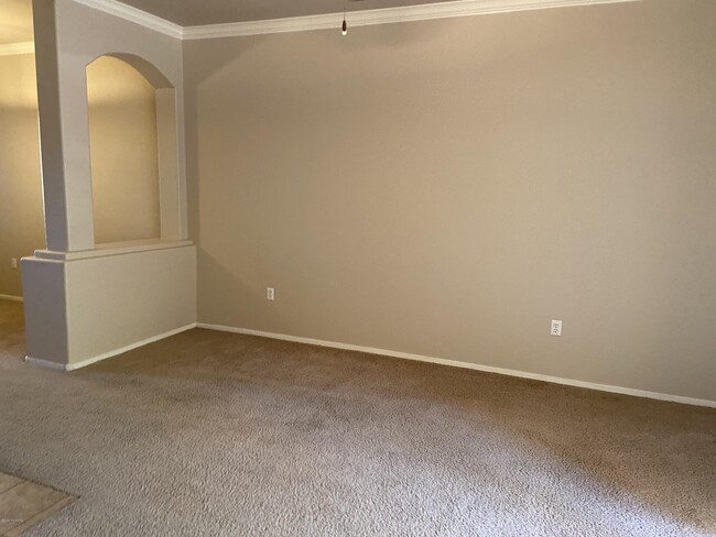 Building Photo - 7050 E Sunrise Dr