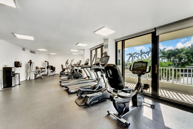 Building Photo - 3360 S Ocean Blvd