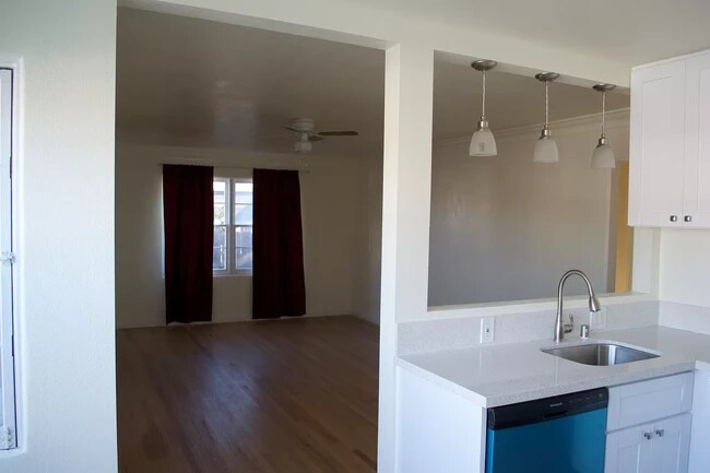 Building Photo - 4227 Pepper Dr