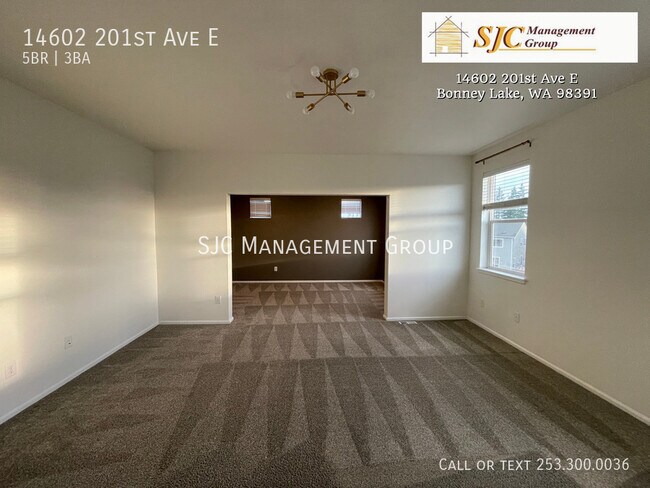 Building Photo - 14602 201st Ave E