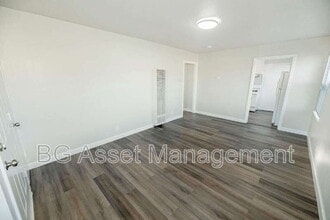 Building Photo - 429 S 23rd St