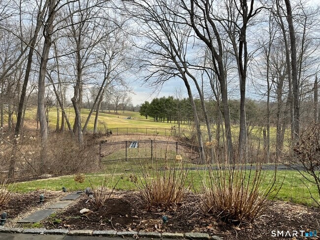 Building Photo - 289 Heritage Vlg