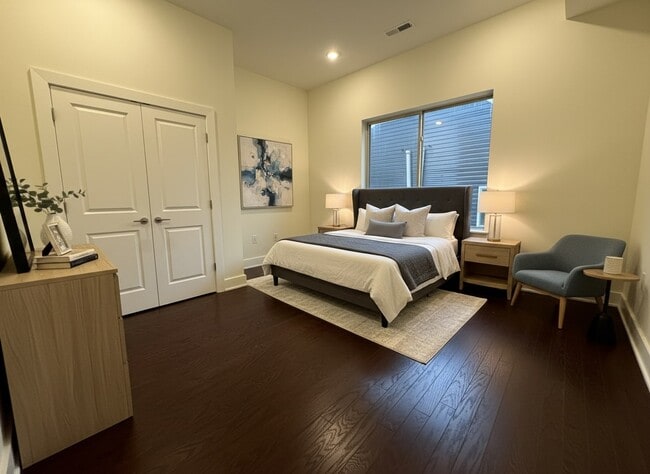 Building Photo - 1431 N 5th St