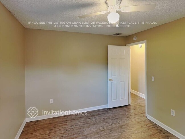 Building Photo - 8507 Sunny Hollow Ct