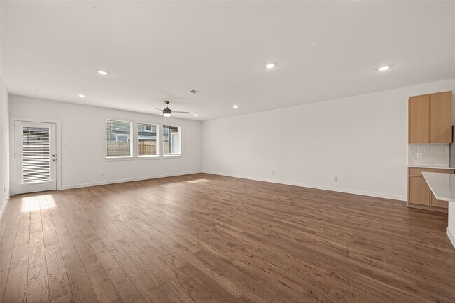 Building Photo - 3554 Shearwater St