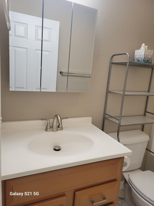 Building Photo - 251 Myrtle Ave