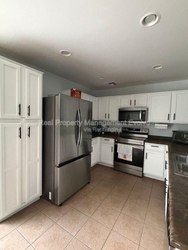 Building Photo - 25067 W Dove Trail