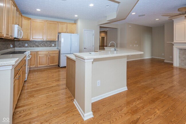 Building Photo - 12880 Oxbridge Pl