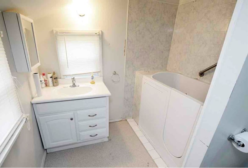 Building Photo - 424 W Chickasaw St