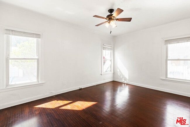 Building Photo - 6620 W 6th St