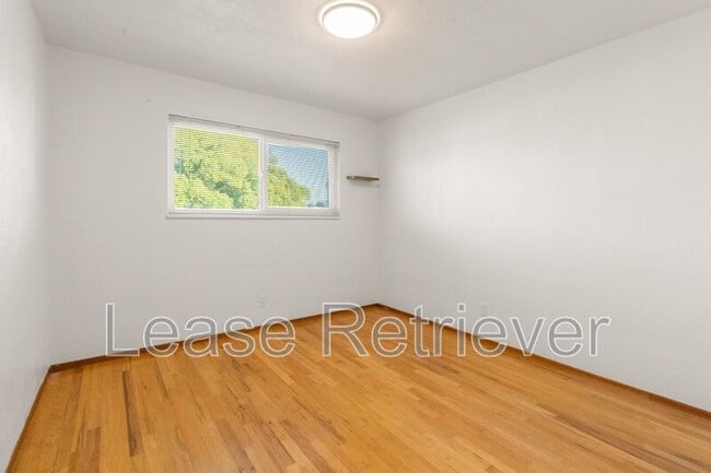 Building Photo - 1265 Slayton Dr