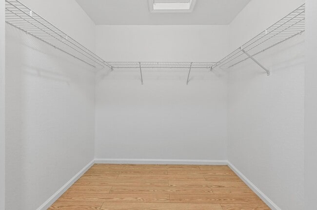 Building Photo - 5049 Starblaze Dr