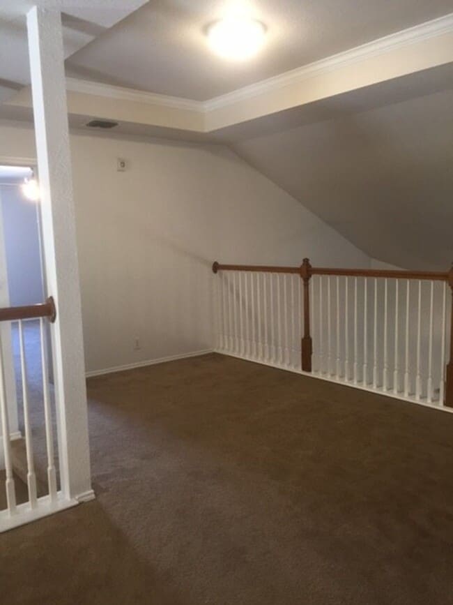 Building Photo - 25914 Mission Bluff