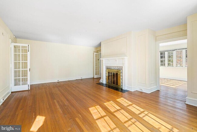 Building Photo - 415 City Ave