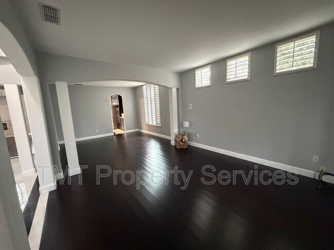 Building Photo - 70 Jade Tree Cir