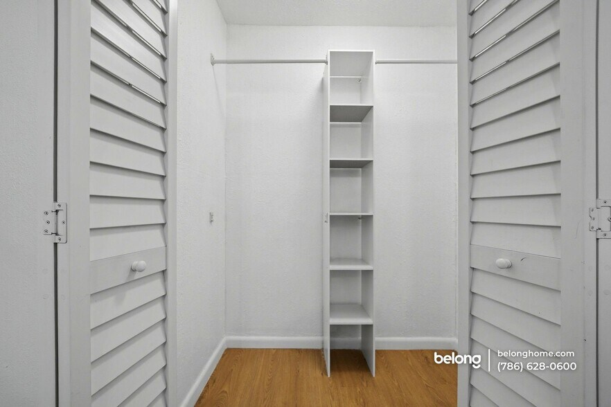 Building Photo - 1226 Easter Ave