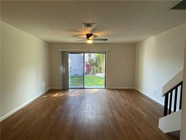 Building Photo - 3601 NE 22nd Ave