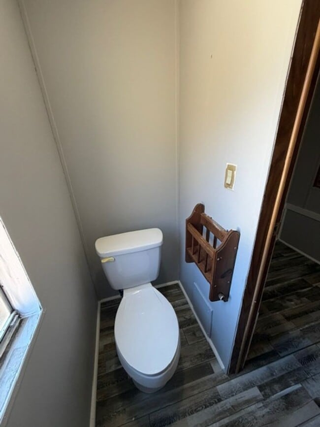 Building Photo - 2 Bed, 2 Bath Rental in Centerville!