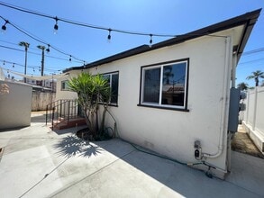 Building Photo - Beautiful, Bright Normal Heights cottage!