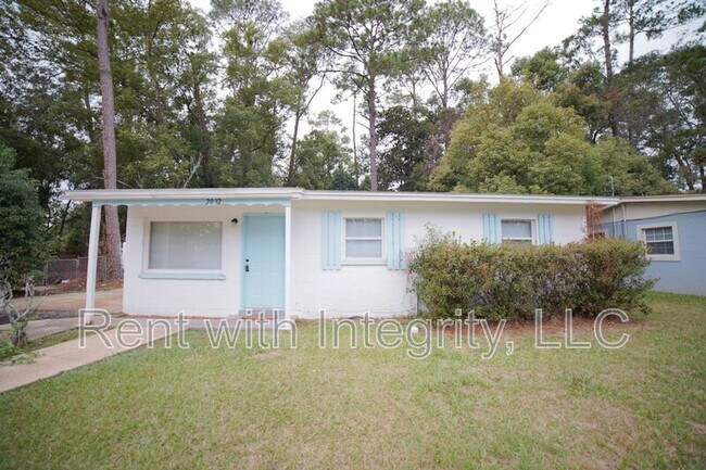 Building Photo - 2032 Warwick St