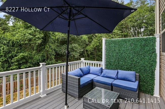 Building Photo - 8227 Hollow Ct