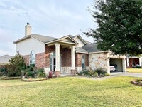 Building Photo - Beautiful 3/2.5 in Midway ISD!