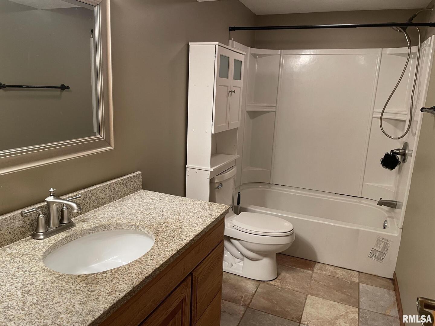 Building Photo - 2806 W 47th St