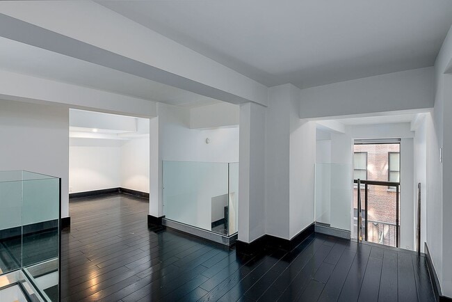 Building Photo - 254 Park Ave S