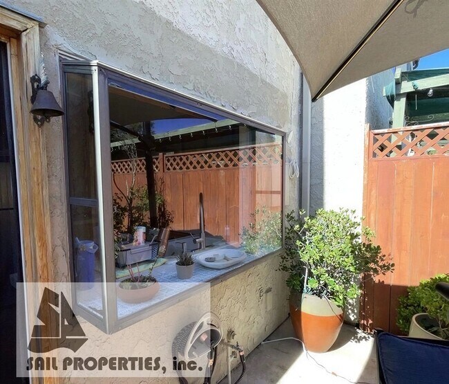 Building Photo - 10793 Onyx Ct