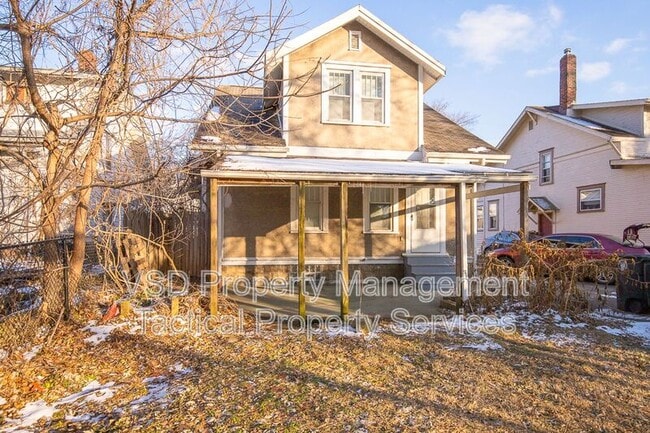 Building Photo - 2078-2018 18th St SW