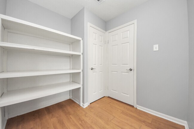 Building Photo - 16006 Autumn Falls Ln