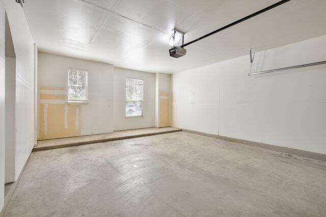 Building Photo - 1225 Cardigan St