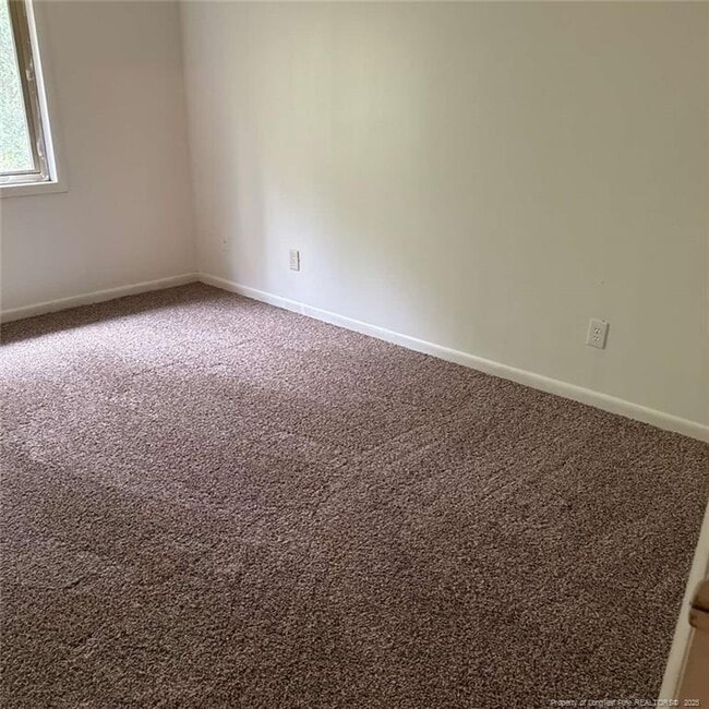 Building Photo - 6400 Starbrook Dr
