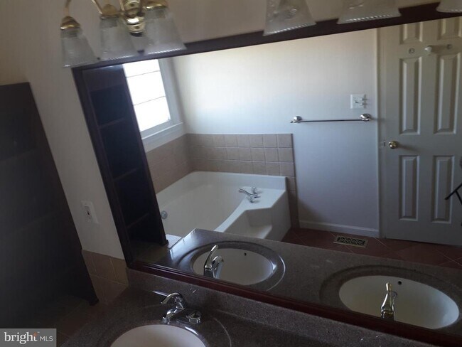 Building Photo - 16804 Winston Ln