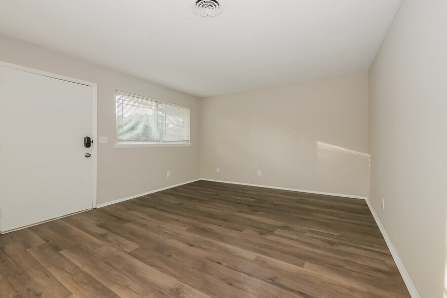 Building Photo - 256 Melvin Ave