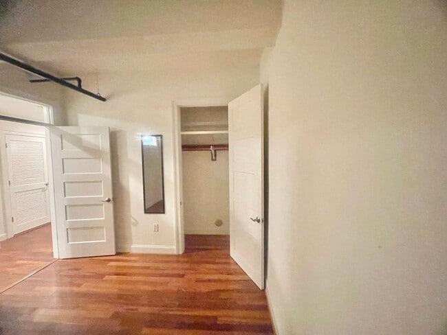Building Photo - Stunning Downtown Apartment with Parking Garage Access Deducted from monthly Rent!