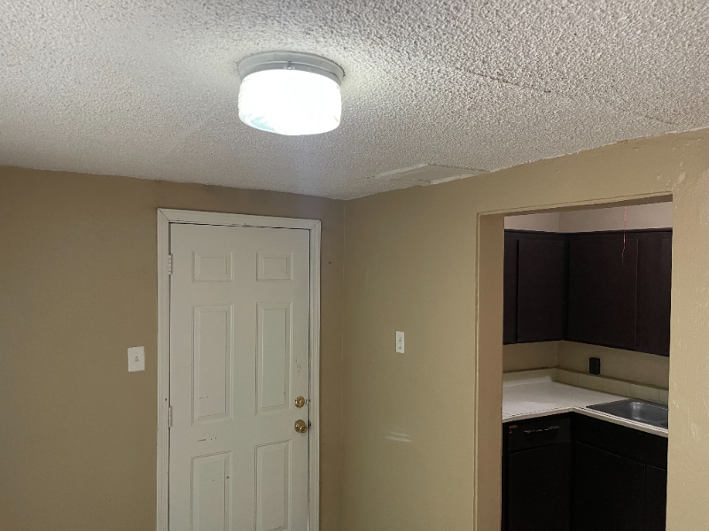 Building Photo - 100 N M St