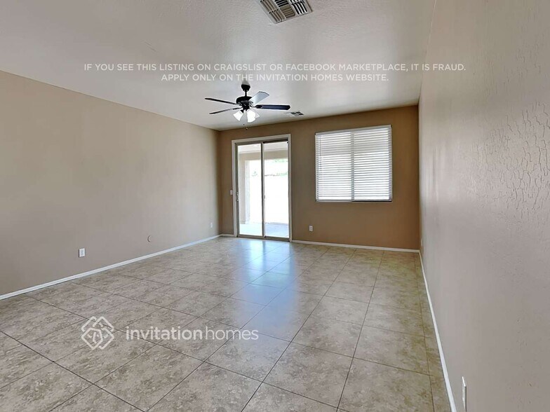 Building Photo - 4962 E Longhorn St