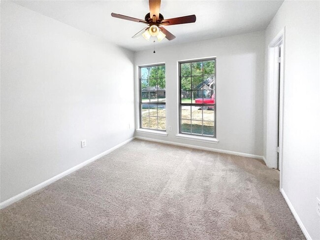 Building Photo - 16126 Spinnaker Dr