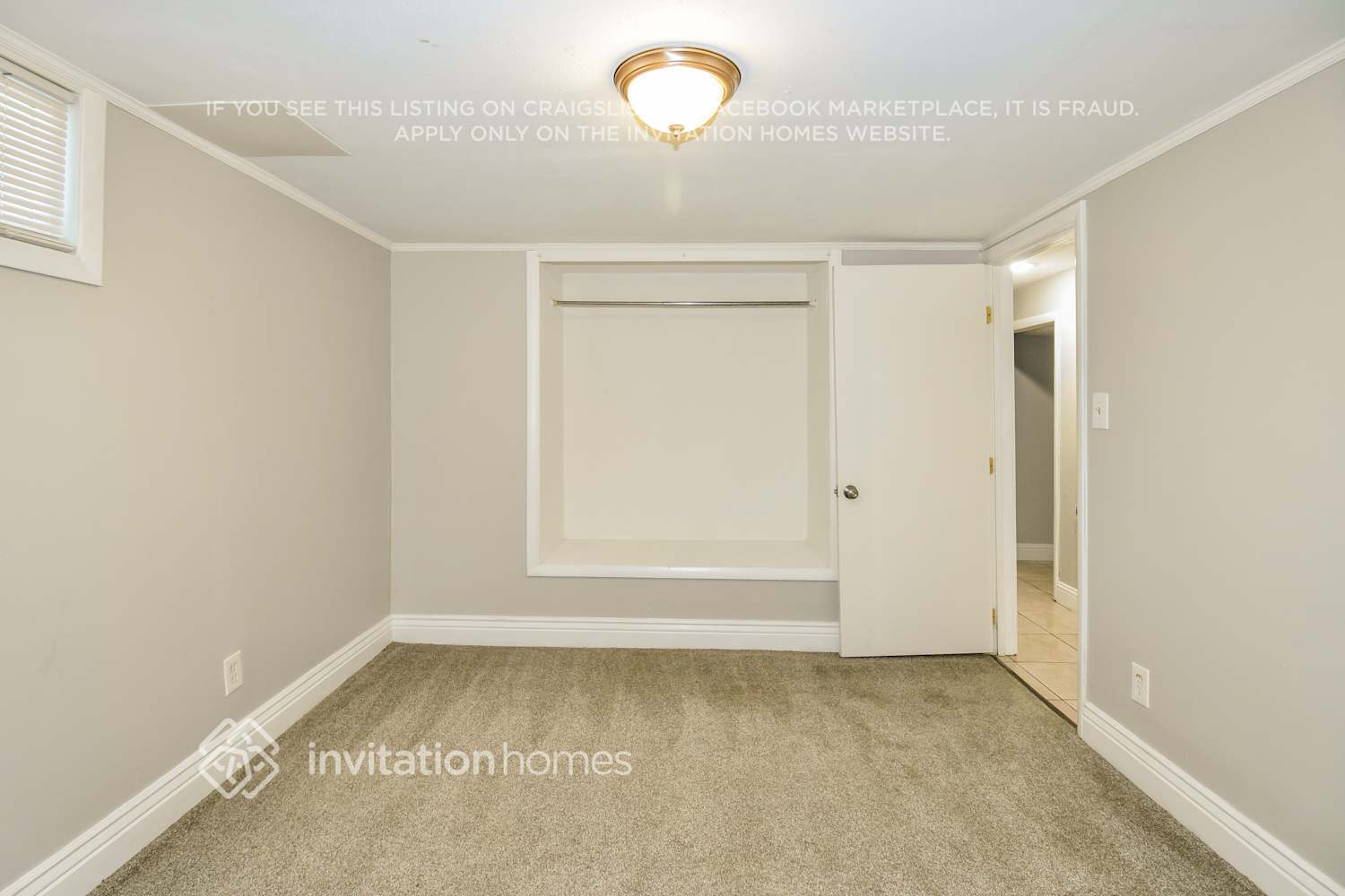 Building Photo - 381 Marquette Dr