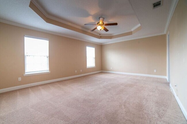 Building Photo - 211 Augusta Way