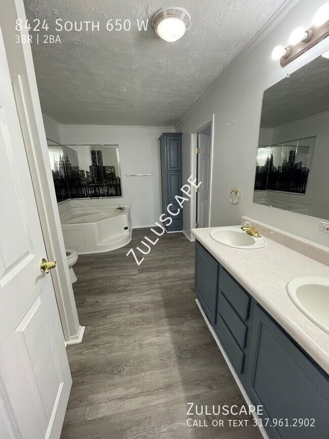 Building Photo - Half Off First Month Rent! 8424 s. 650W / ...