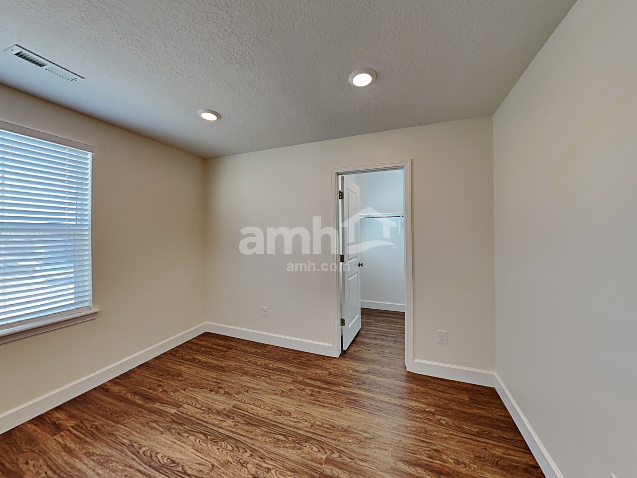 Building Photo - 4347 N Morgan Way